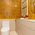 Center By Renters