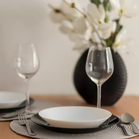 Center By Renters * Warschau